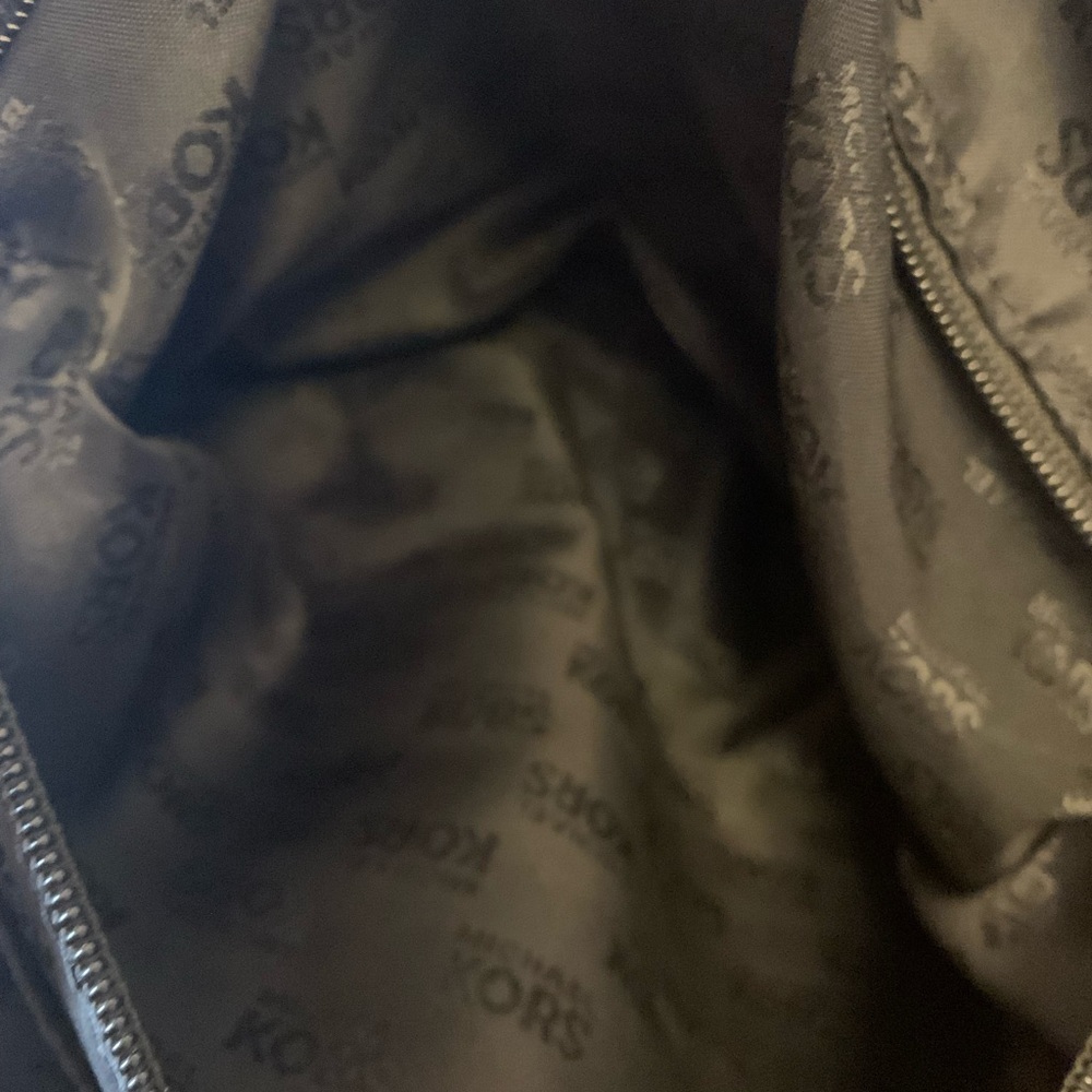 Michael Kors black jet set tote - Picture 9 of 9